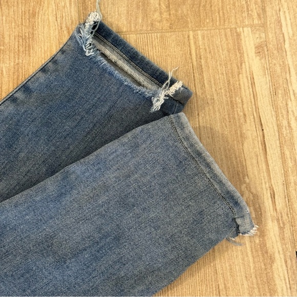 Frame Denim Le High Skinny Front Chew in Paltrow 28 - Picture 8 of 10